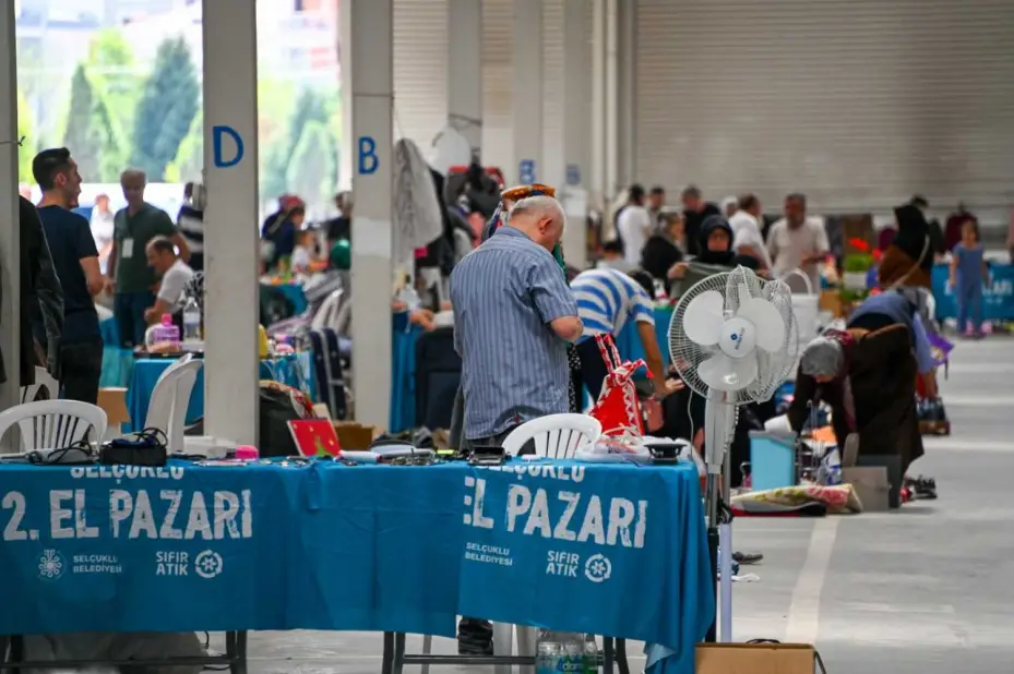 Selçuklu 2. El Pazarı Ekonomik Alışverişin Adresi Olmaya Devam Ediyor 