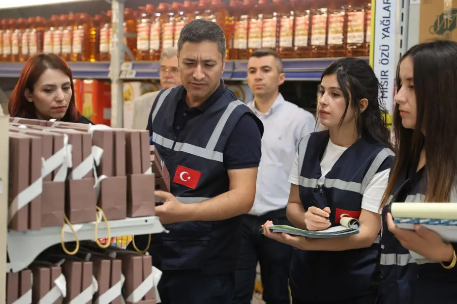Konya'da bayram öncesi marketlerde denetim 