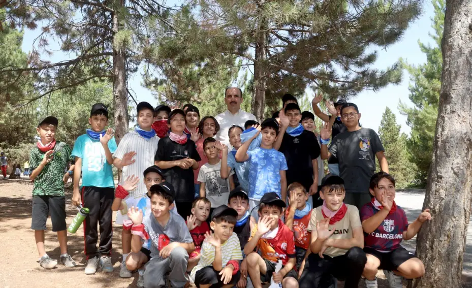 Başkan Altay 55 Bin Öğrenciyi Ağırlayacak Genç KOMEK Kampı'nda Çocukların Çoşkusuna Ortak Oldu