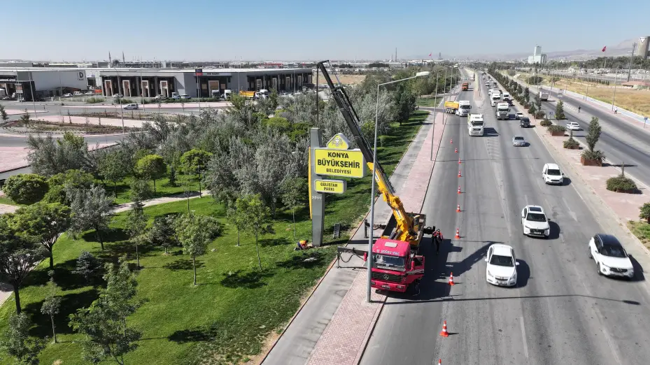 Şehir Estetiği ve Trafik Güvenliği için Totem ve Tabelalar Kaldırılıyor