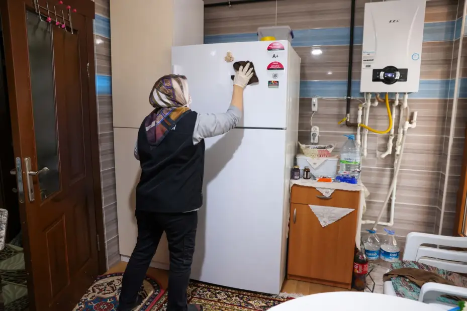 Evde Yaşlı Bakım Hizmeti Yüzlerde Tebessüm Olmayı Sürdürüyor