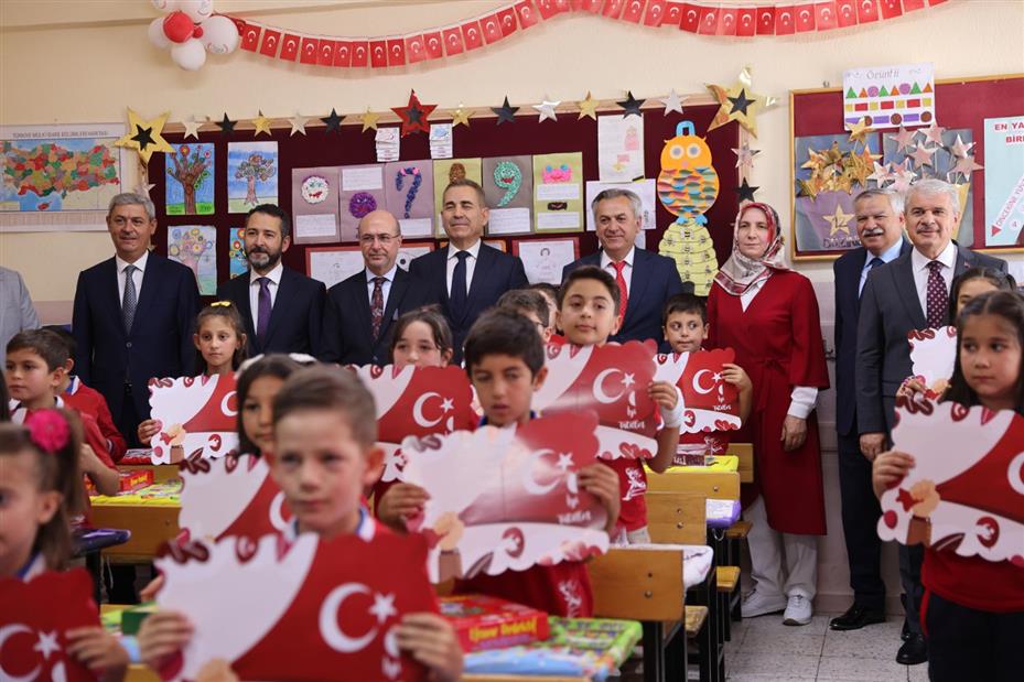 Selçuklu'da Öğrenciler Karne Heyecanı Yaşadı