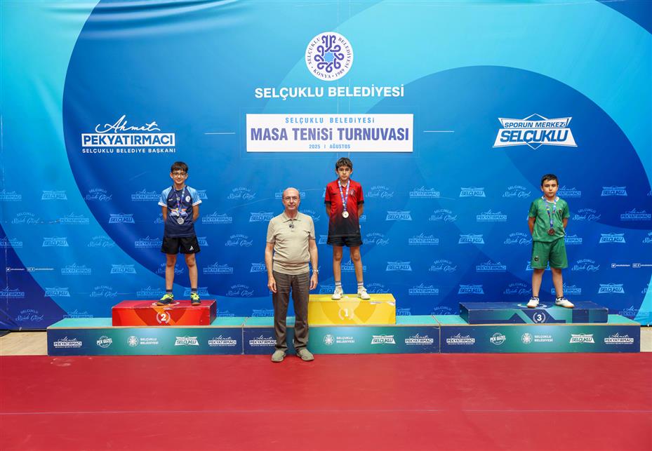 Sporun Merkezi Selçuklu'da Masa Tenisi Heyecanı Yaşandı