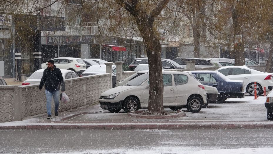  Konya'da kar yağışı başladı