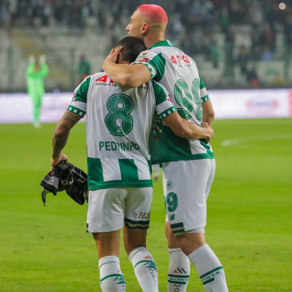 Tümosan Konyaspor 2 - 3 Fenerbahçe