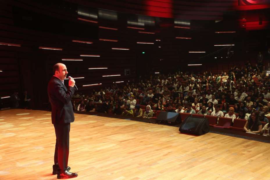 Başkan Altay Gençlik Meclisi Topluluk Ödülleri "Biz bize fest bi başka" Programının Açılışına Katıldı