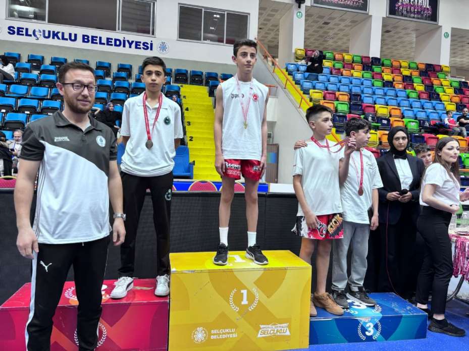 Karataylı Sporculardan Kick Boks Kupasında Büyük Başarı
