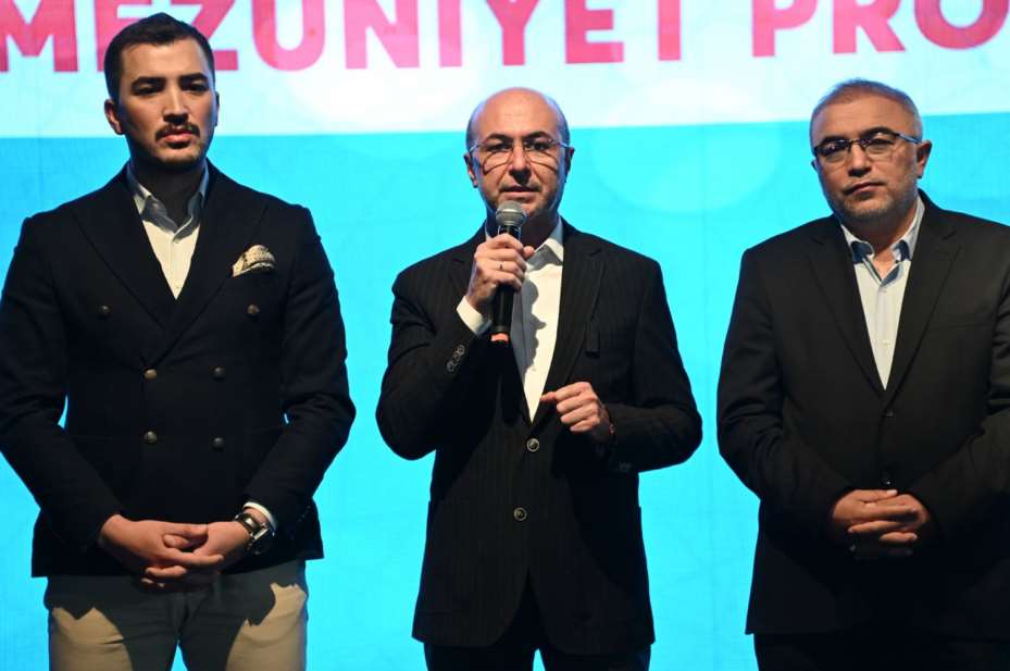 Hatice Hatun Külliyesi Çocuk Mektebi'nde Mezuniyet Heyecanı Yaşandı