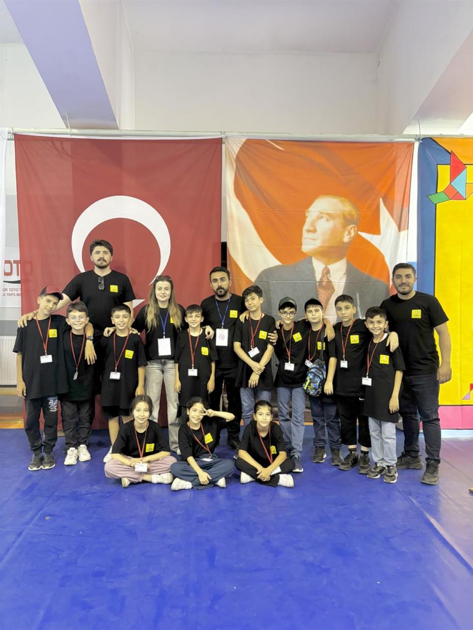 Genç Komek Öğrencileri 4.Tazof Kulüpler Turnuvası'nda Türkite Şampiyonu Oldu