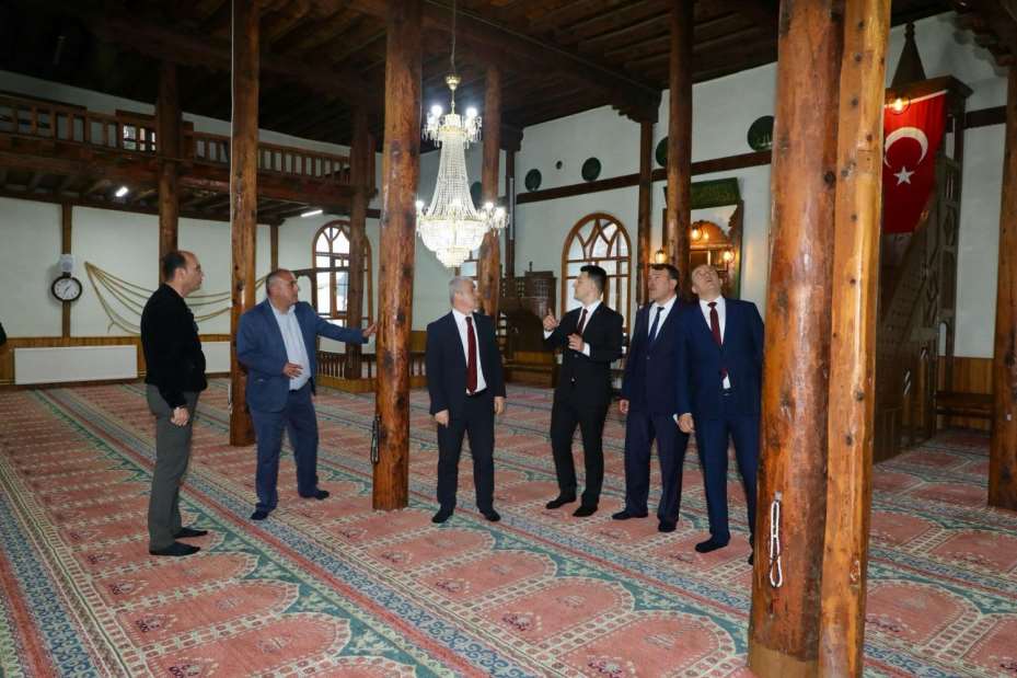 Vali İbrahim Akın, Hadim İlçesini Ziyaret Etti 