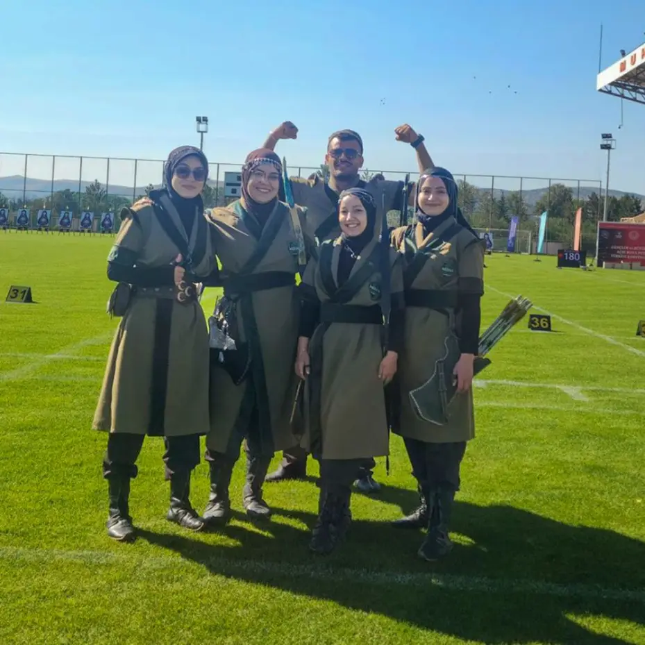 Meramlı Sporcular Yine Zirvede