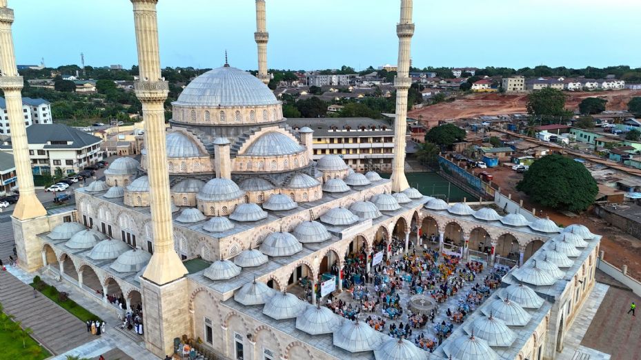 TİKA’nın Ramazan Sofrası Gana’da Kuruldu