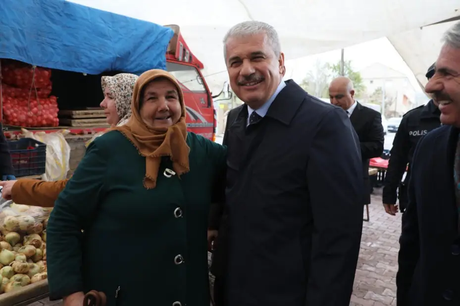 Vali İbrahim Akın, Yunak İlçesini Ziyaret Etti 