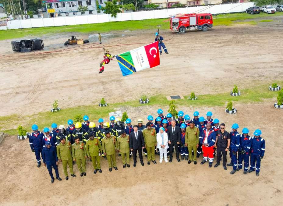 Konya Büyükşehir İtfaiyesi Tanzanya'da Yangın ve Arama Kurtarma Eğitimini Başarıyla Tamamladı