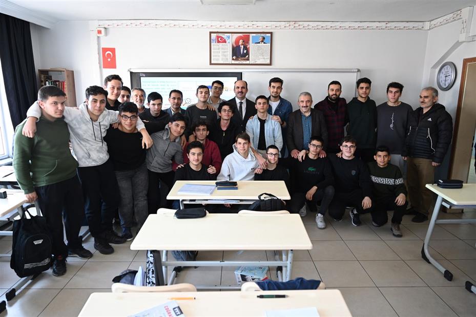 Başkan Altay: "Yükseköğretim Kurumları Sınavı'na Girecek Tüm Adaylara Başarılar Diliyorum"