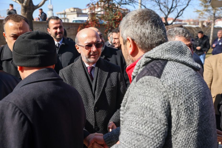 Başkan Pekyatırmacı Sancak Camii'nde Vatandaşlara Buluştu