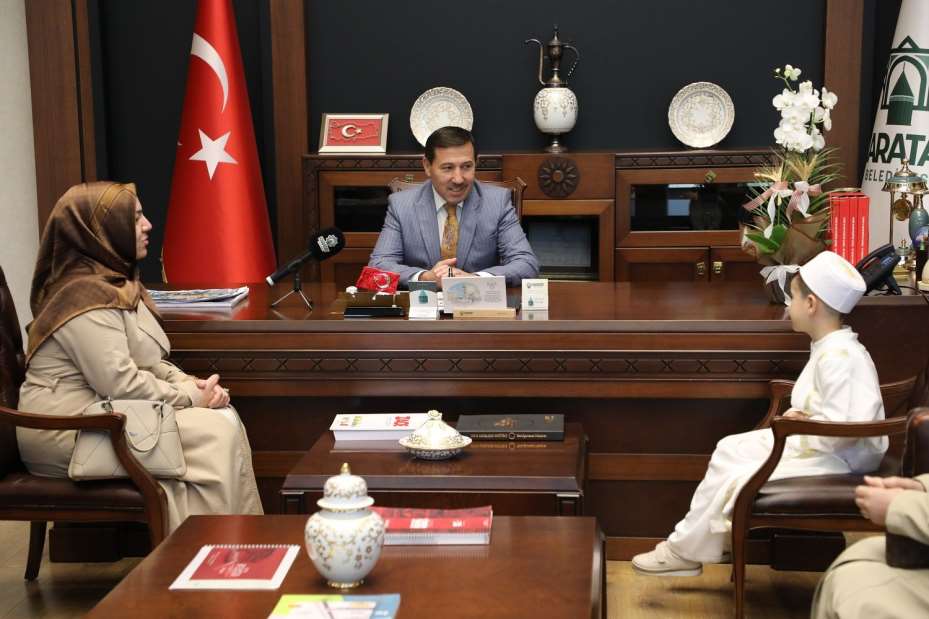 Başkan Kılca'ya Miniklerden Anlamlı Ziyaret