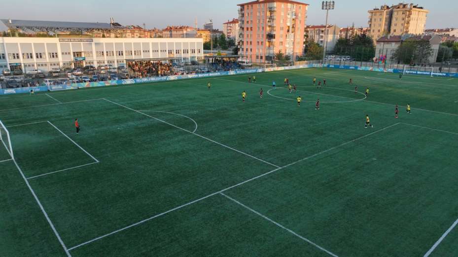 Selçuklu Belediyesi Ortaokullar Arası Futbol Turnuvasında Şampiyonlar Belli Oldu