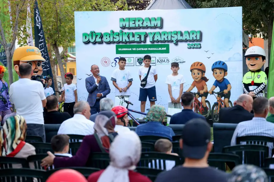 Meram'da Düz Bisiklet Yarışları Renkli Görüntülerle Sona Erdi