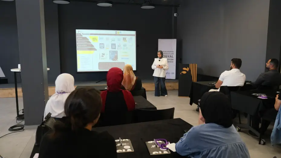 Büyükşehir Belediyesi Tarafından "3.Uluslararası Öğrenciler Sosyal İnovasyon Yaz Okulu" Programı Düzenlendi