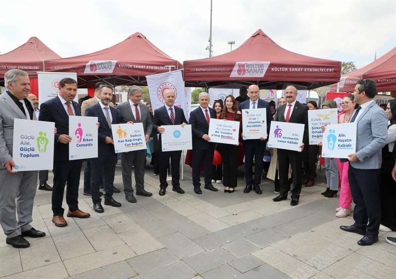 Büyük Aile Festivali Konya'da Yoğun İlgi ile Kutlandı  
