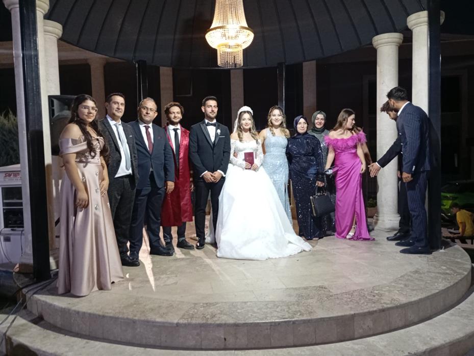 Müzzeyen ve Mehmet Ali’nin Unutulmaz Günü: Sektörün Kalbi Bu Düğünde Attı