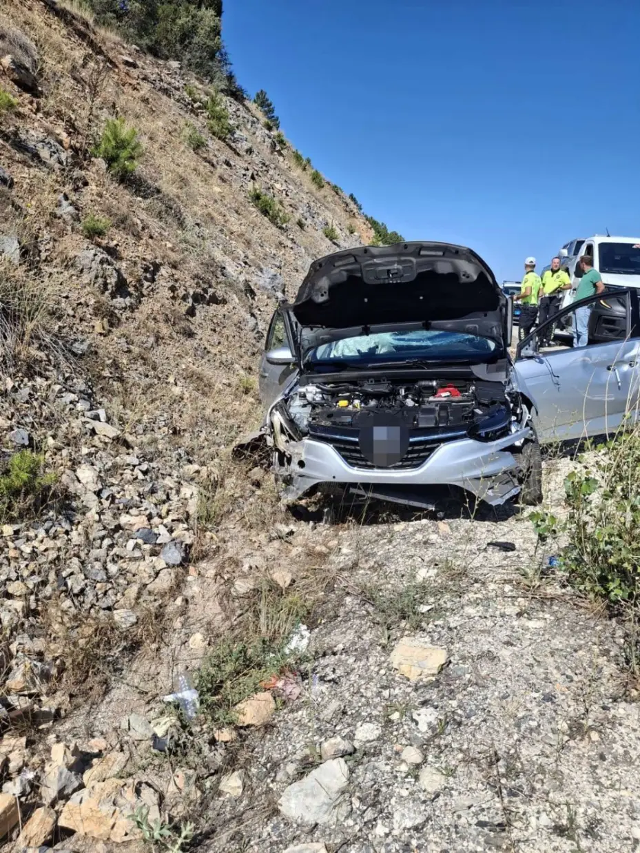  Beyşehir'de meydana gelen üç ayrı trafik kazasında: 6 kişi yaralandı 
