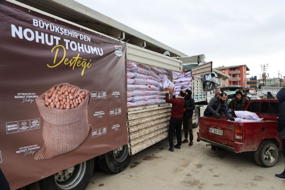 Konya Büyükşehir Bu Yıl Üreticiye 108.675 Kilo Nohut Desteği Verdi