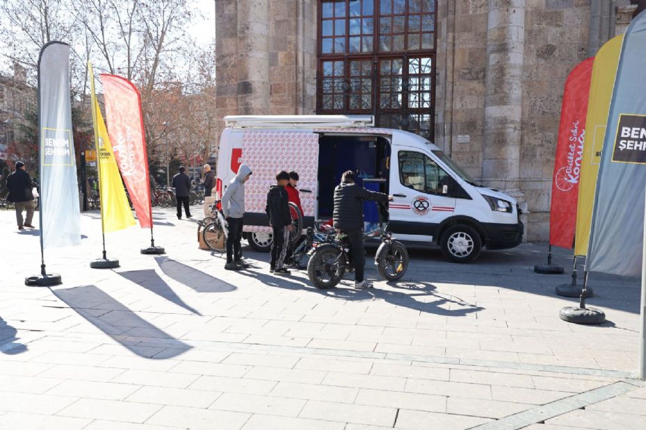 Konya Büyükşehir'den "Dünya Kışın Bisikletle İşe Gitme Günü" Etkinlikleri