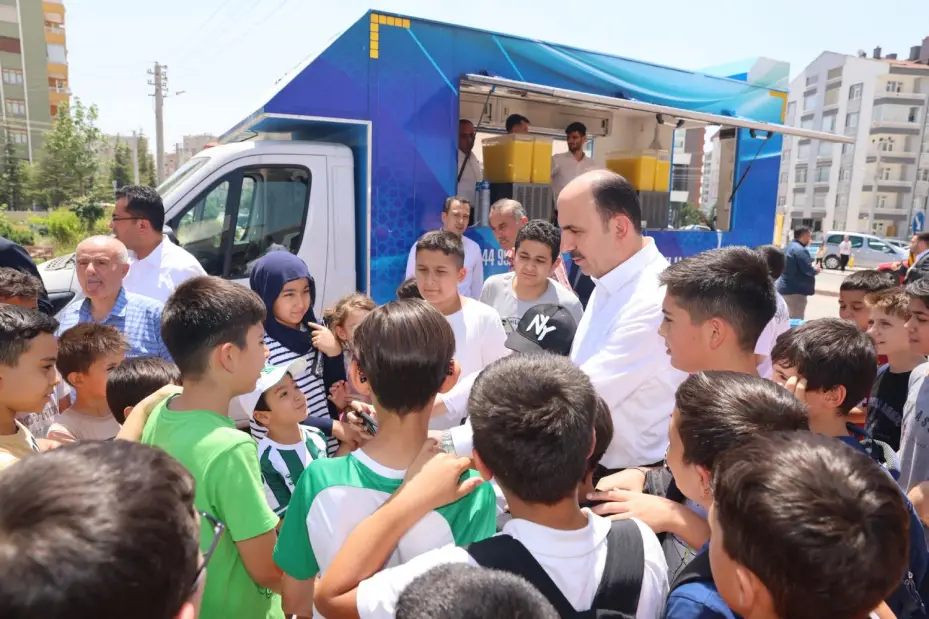Başkan Altay ve Başkan Pekyatırmacı Bilgehane'de Yaz Etkinliklerine Katılan Öğrencilerle Buluştu