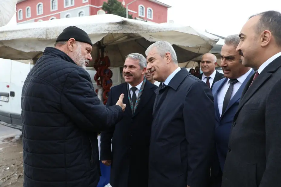 Vali İbrahim Akın, Yunak İlçesini Ziyaret Etti 