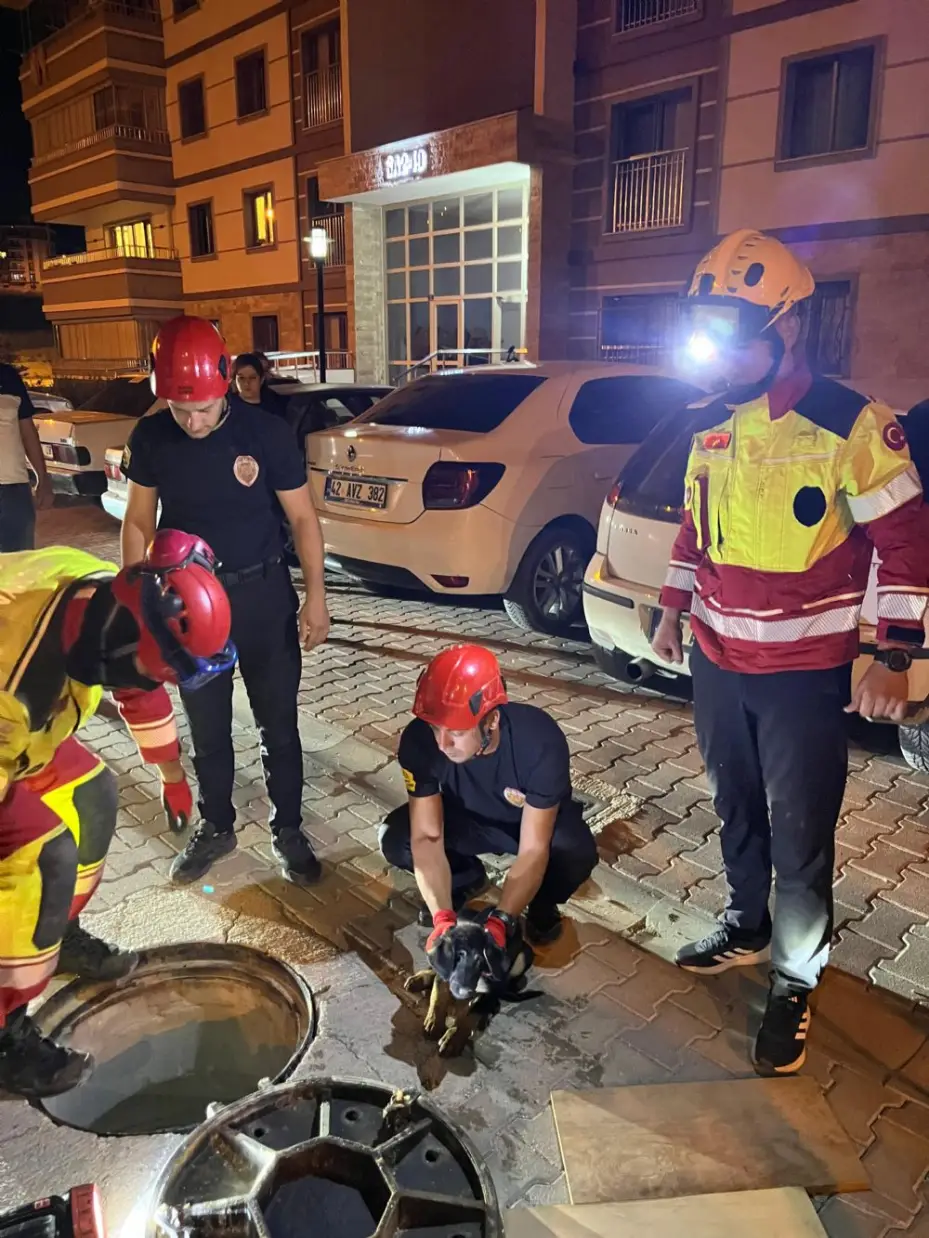 Konya Büyükşehir İtfaiyesi'nden Yürekleri Isıtan Kurtarma Operasyonu