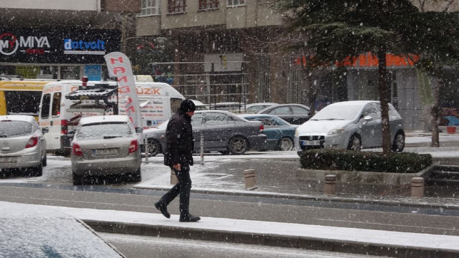  Konya'da kar yağışı başladı