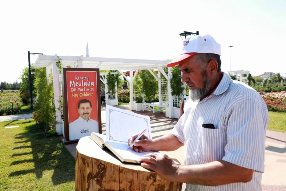 Lavanta Bahçesi ve Gül Parkı, Ziyaretçilerin Kalbini Fethetti 