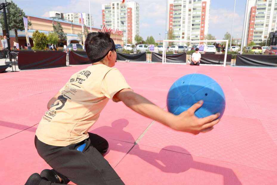 Konya'da Engelliler Haftası Dolu Dolu Geçti