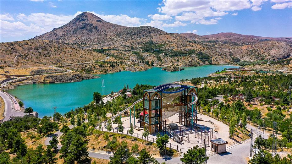 Başkan Pekyatırmacı'dan YKS Başarısı İçin Tebrik ve Selçuklu'ya Hoş Geldin Mesajı 