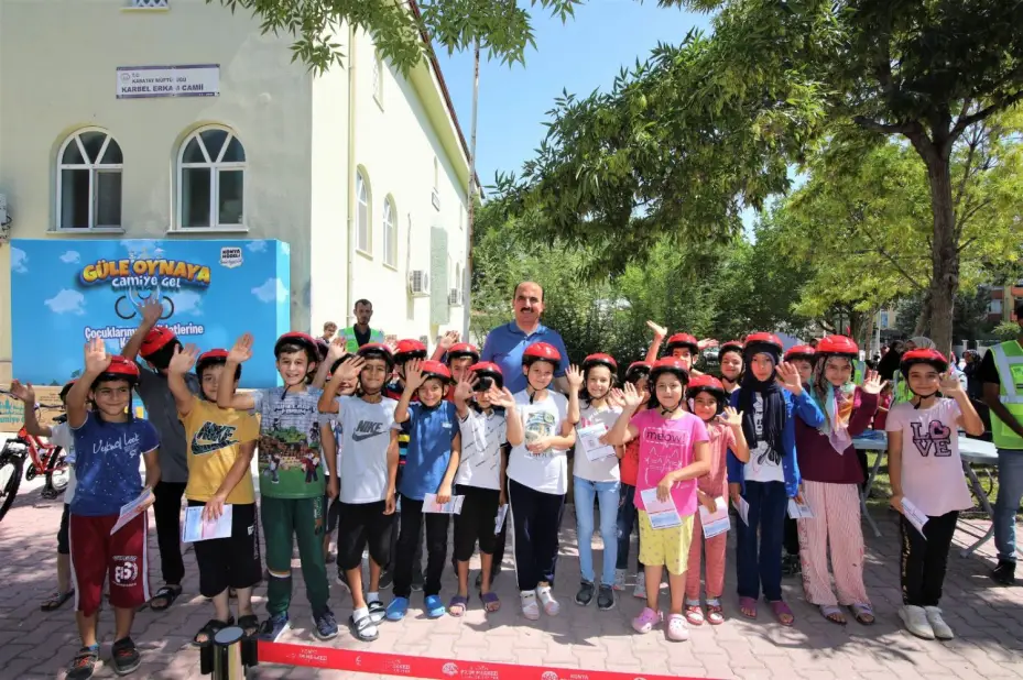 "Güle Oynaya Camiye Gel Projesi"ne Kayıtlar Başlıyor