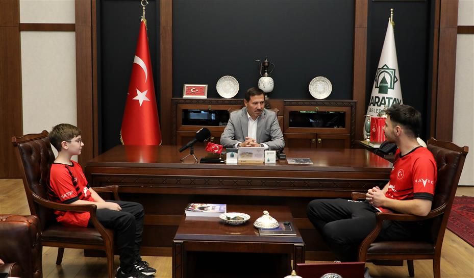 Hasan Kılca, Avrupa İkincisi Tahir Efe'yi Ağırladı