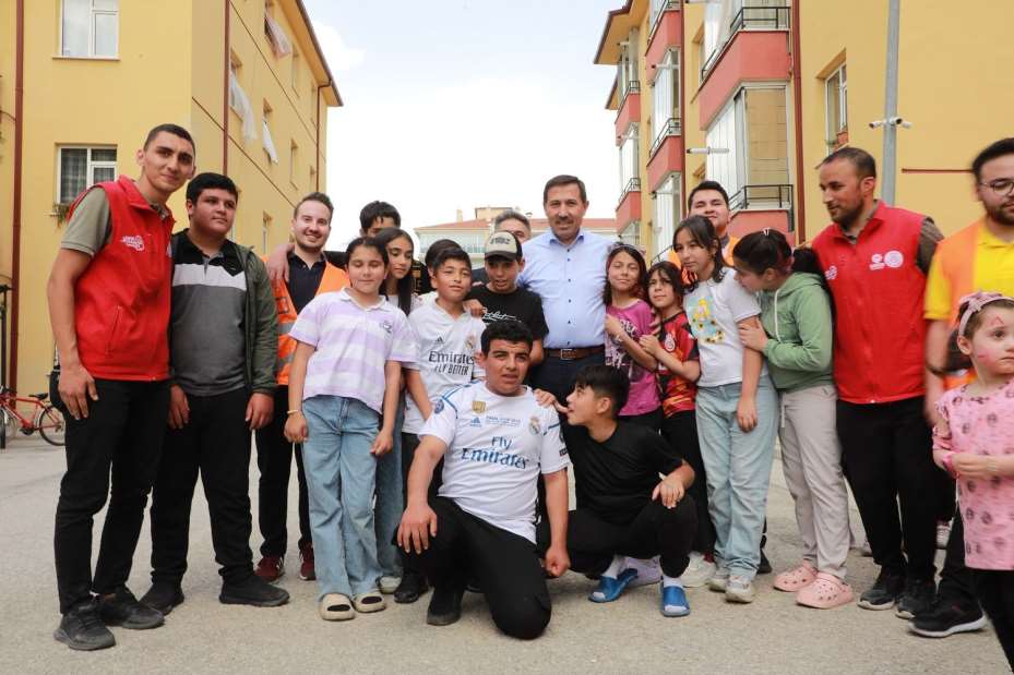 Karatay Çocuk Meclisi'nden Anlamlı Anneler Günü Etkinliği 