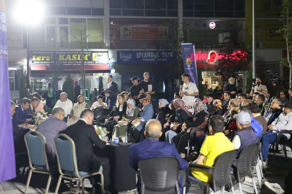 Başkan Pekyatırmacı: "Hizmetlerimizi gece gündüz demeden devam ettiriyoruz"