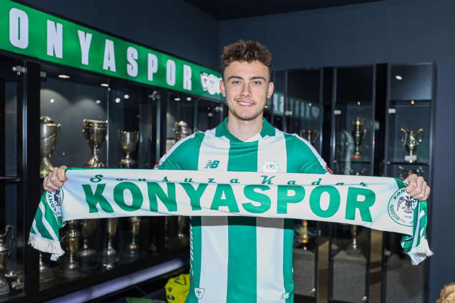 Konyaspor'da Yeni Anlaşma: 