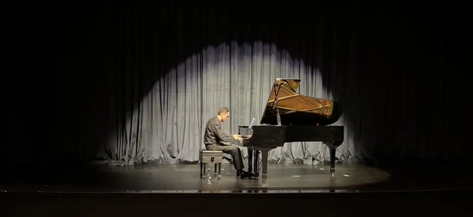 Kıyanus Bale ve Müzik Okulu’ndan Masalsı Bir Gösteri: “Uyuyan Güzel” ve “Prodigies” Sahnede Büyüledi