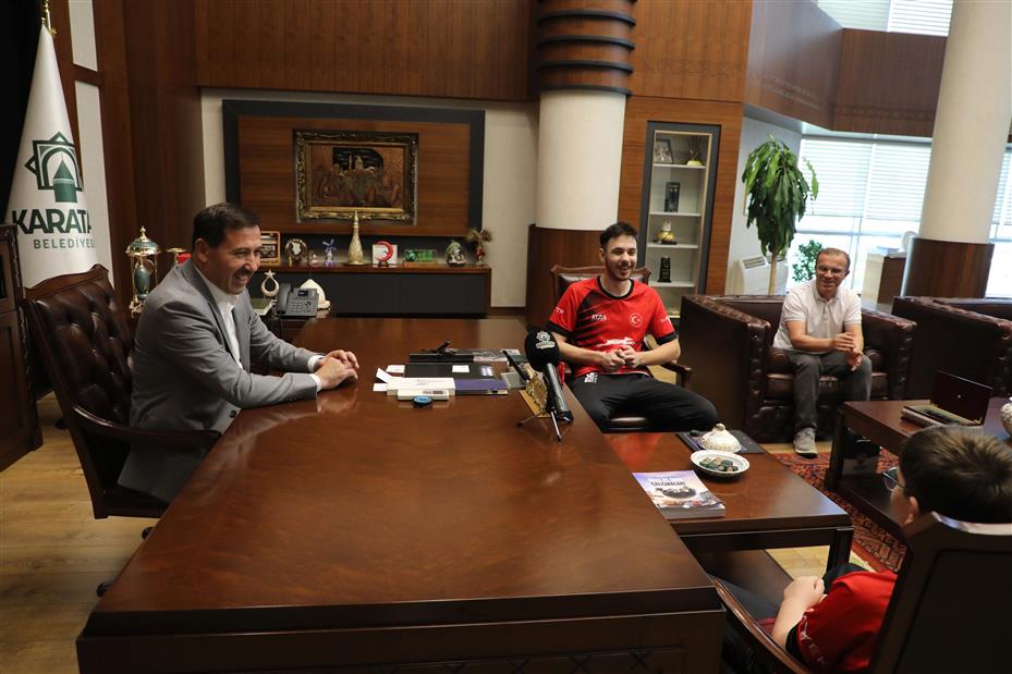 Hasan Kılca, Avrupa İkincisi Tahir Efe'yi Ağırladı