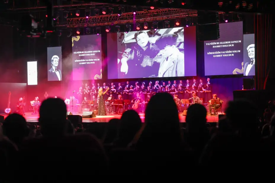 Selçuklu'da Sanat Akademisi Sanatseverlere Unutulmaz Bir Gece Yaşattı 