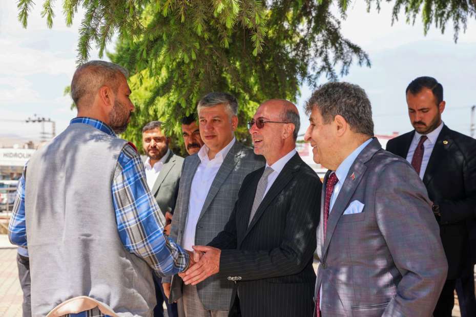 Başkan Pekyatırmacı Cuma Buluşmaları ile Gönüllere Dokunuyor