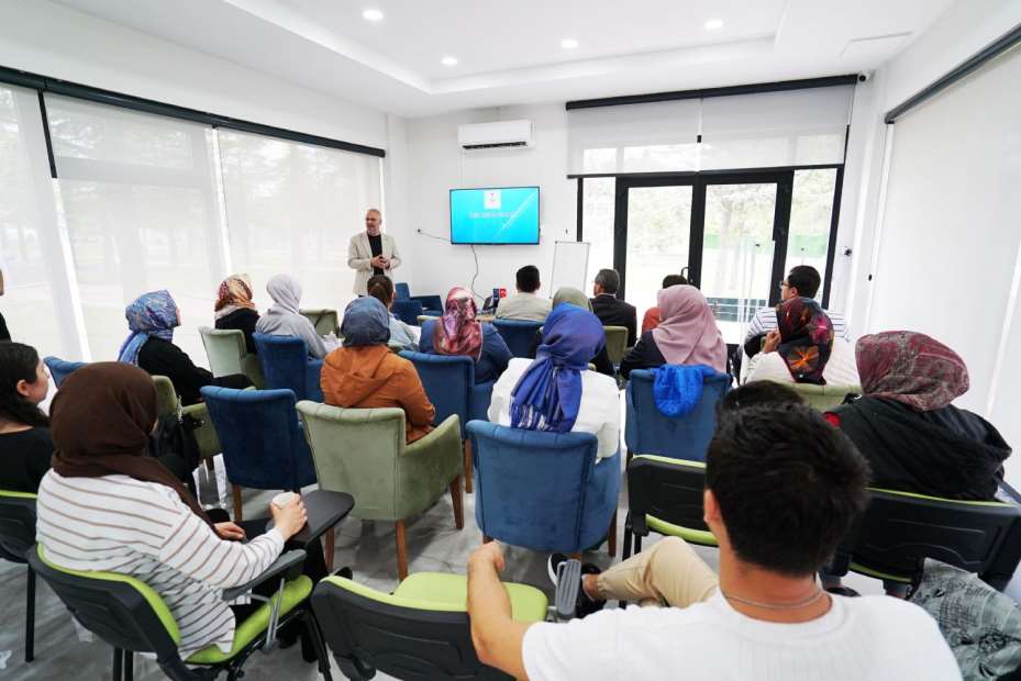 DOSD Meram Nisan Ayı Semineri’nde  Özel Bireyler İçin Sporun Gücü Konuşuldu