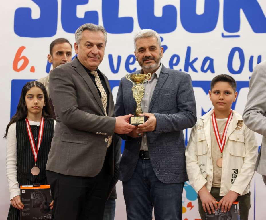 Selçuklu Akıl ve Zeka Oyunları Yarışması'nda Ödül Heyecanı Yaşandı