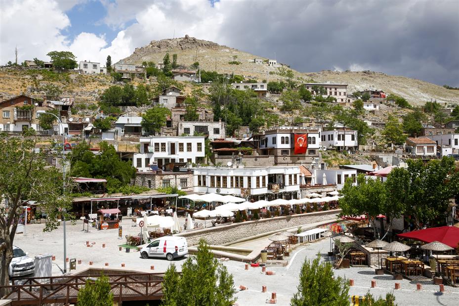 Başkan Pekyatırmacı'dan YKS Başarısı İçin Tebrik ve Selçuklu'ya Hoş Geldin Mesajı 