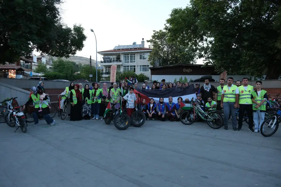 Kudüs Çalışma Grubu'ndan "Gazze İçin Durma, Açlık için Pedalla" Eylemi