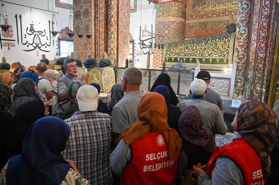 Selçuklu Belediyesi "Şehrimi Tanıyorum" Projesi İle Yaşlıları Ağırladı